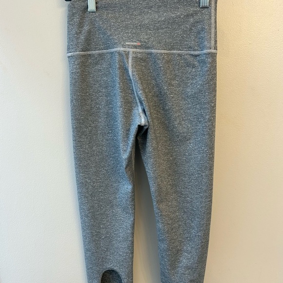Woman's aerie leggings grey size medium with ankle cropped cutout - Picture 6 of 9